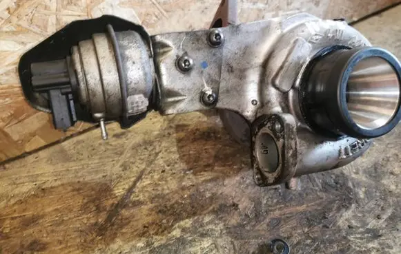 Opel Insignia A Turbo 55570748 MVV05491