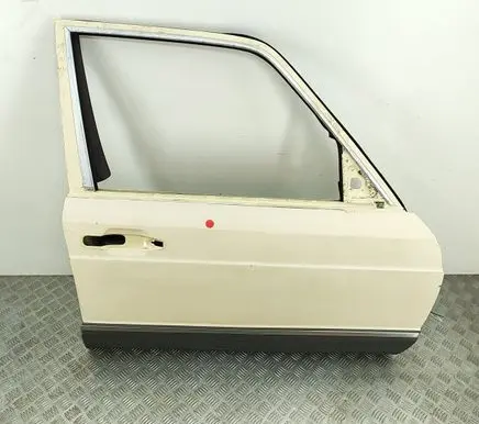 Mercedes-Benz S W126 Front door A1267204205