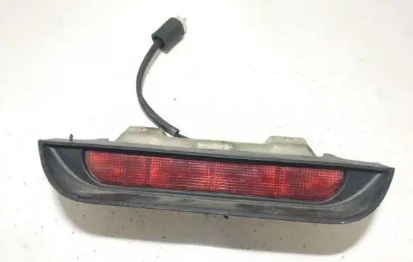 Mitsubishi Carisma Third/center stoplight 0996400