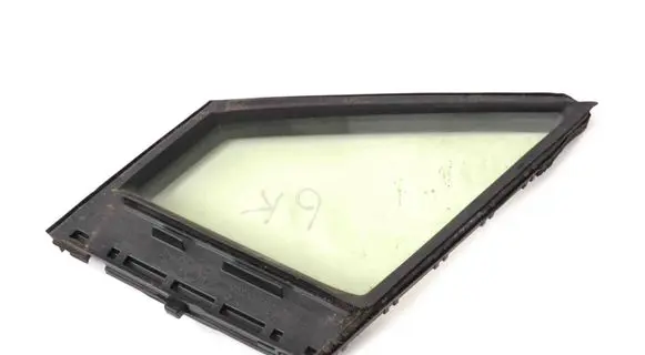 Lexus NX Front triangle window/glass 6821678020