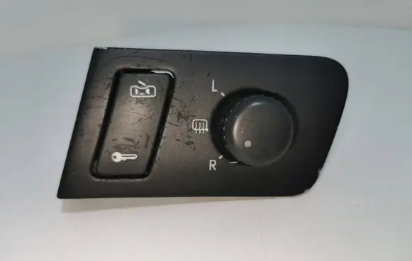 Volkswagen Caddy Wing mirror switch 1T1959552 339503S