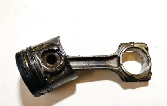 Peugeot 607 Piston with connecting rod
