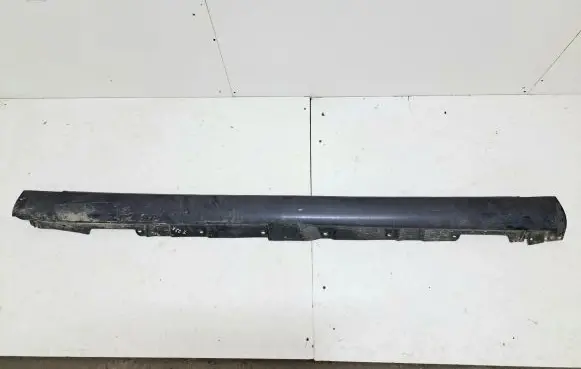 Toyota Avensis T250 Sill 