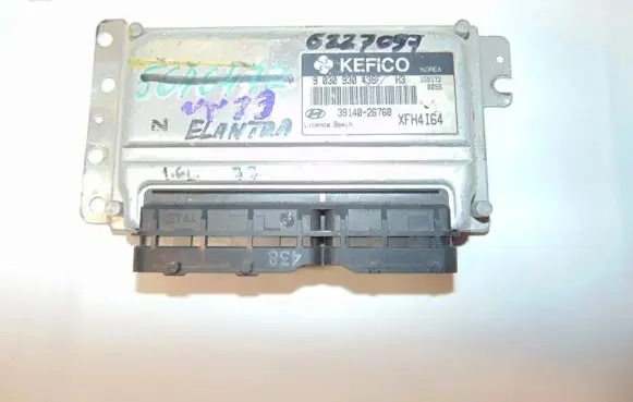 Hyundai Elantra Engine control unit/module 3914026760 9030930438F