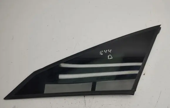 Citroen C4 III e-C4 Rear side window 9832918380
