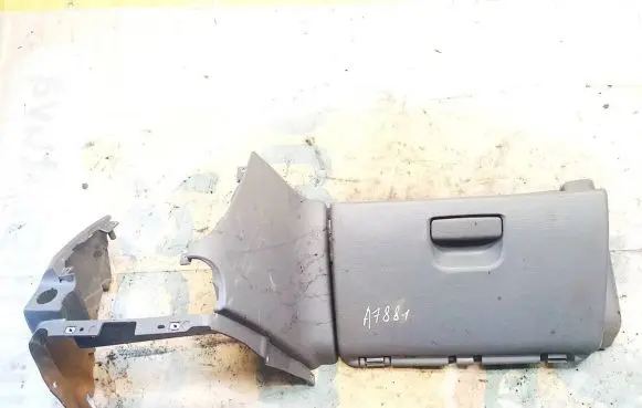 Chrysler Grand Voyager IV Glove box 96885