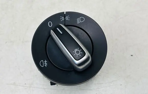 Volkswagen PASSAT B7 Light switch 3C8941431B