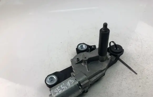 Volvo V50 Wiper motor 30763683