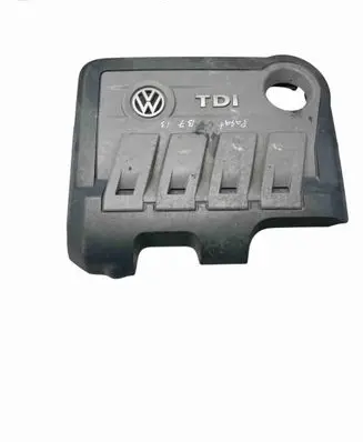 Volkswagen PASSAT B7 Engine cover (trim) 03L103925T