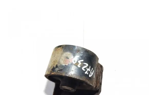 Engine mount bracket