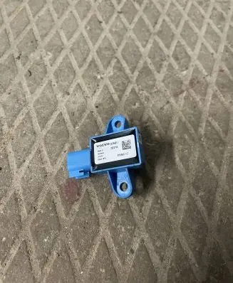 Volvo C30 Airbag deployment crash/impact sensor 30798511 090219C 5WK43879