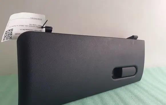Mini Cooper Countryman F60 Glove box lid/cover 