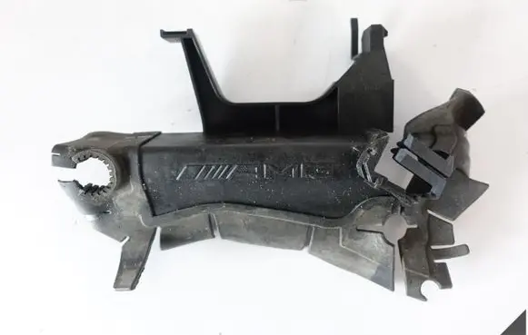 Mercedes-Benz E W212 Radiator mount bracket A2125001731