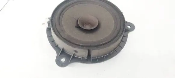 Nissan Note (E11) Front door speaker
