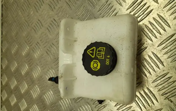 Renault Zoe Brake fluid reservoir 0204850986