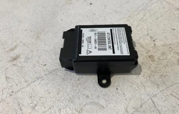 Ford Mondeo MK IV Light module LCM 7S7113K031AJ 7S7113K031