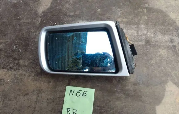 Mercedes-Benz E W210 Front door electric wing mirror 3987482