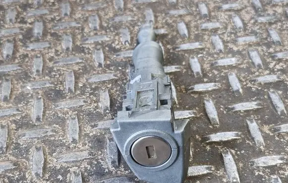 Volkswagen Arteon Front door lock (next to the handle) 3G8837167 3G8837168