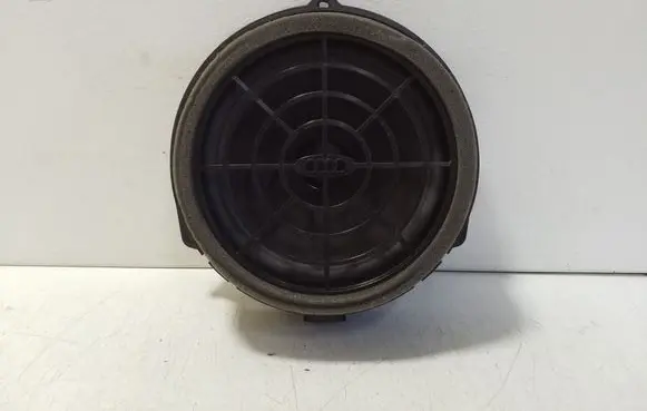 Audi Q3 8U Rear door speaker