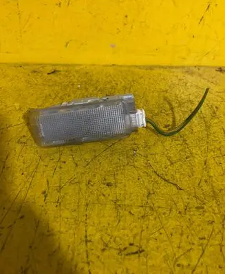 Peugeot 508 RXH Rear seat light