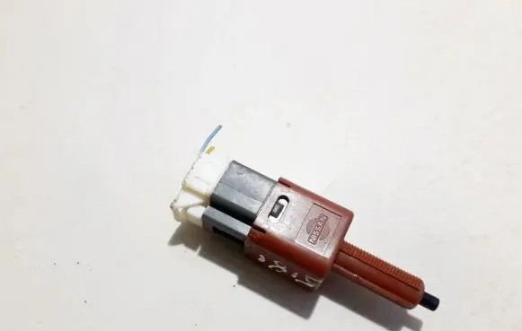 Renault Kadjar Brake pedal sensor switch 6406k2
