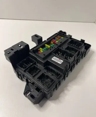Ford Mustang VII Fuse module JR3T15604 A2C7578721000