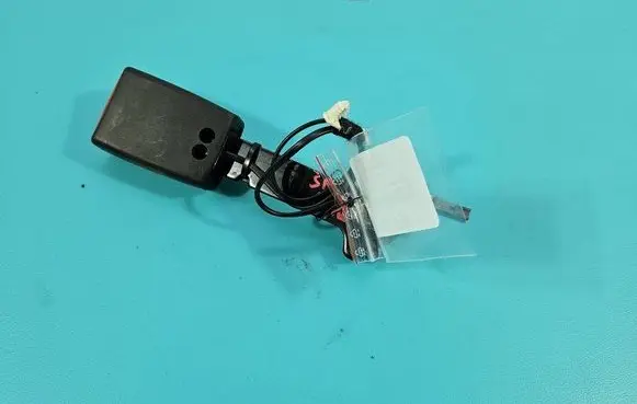 Ford S-MAX Middle seatbelt (rear) EM2B-R611C72-GFW IMPRK1492679