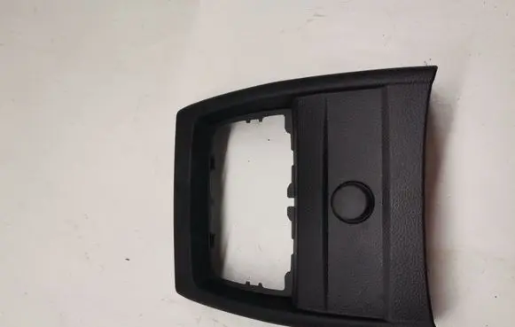 BMW M4 F82 F83 Other center console (tunnel) element 9218909