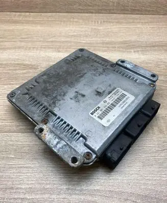 Renault Scenic I Engine control unit/module ECU HOM8200039569 0281001934