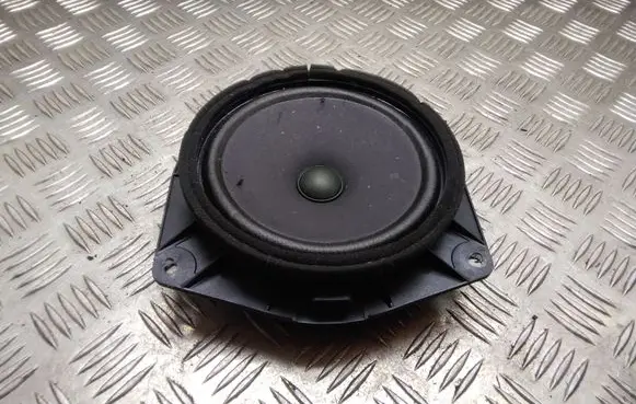 Toyota Prius (XW30) Rear door speaker