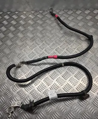 Mini One - Cooper F56 F55 Positive cable (battery) 8677247 608056103 E2A206
