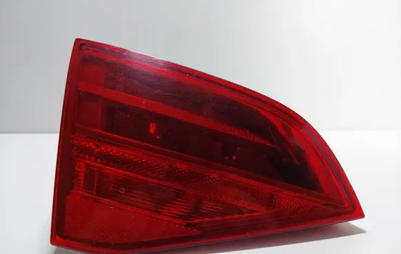 Audi A4 S4 B8 8K Tailgate rear/tail lights 8K9945093