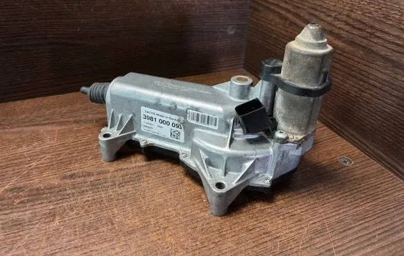 Iveco Daily 4th gen Clutch slave cylinder 3981000093 013981000093