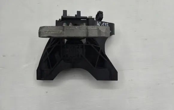 Peugeot 5008 II Engine mount vacuum valve 982029758U