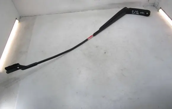 Volkswagen Golf VII Front wiper blade arm 5G1955410