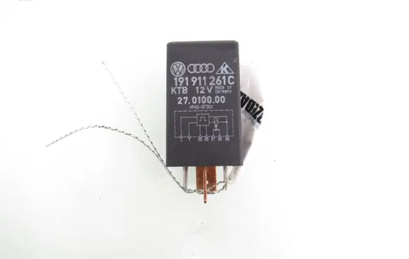 Volkswagen Transporter - Caravelle T4 Glow plug pre-heat relay 191911261C