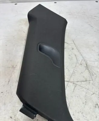 Porsche Cayenne (92A) (B) pillar trim (top) 1062761060 7P5867242M