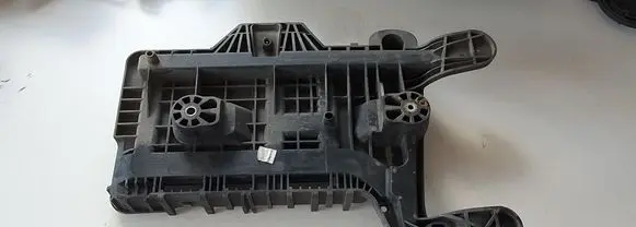 Skoda Superb B6 (3T) Battery tray 