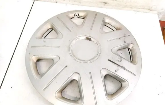 KIA Ceed R15 wheel hub/cap/trim 