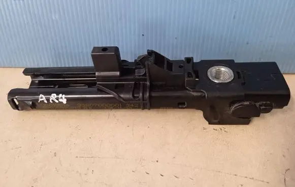 Skoda Octavia Mk3 (5E) Seat belt height adjuster 8V0857819A