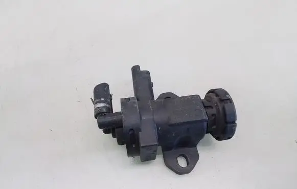 Citroen C5 Turbo solenoid valve 9635704380