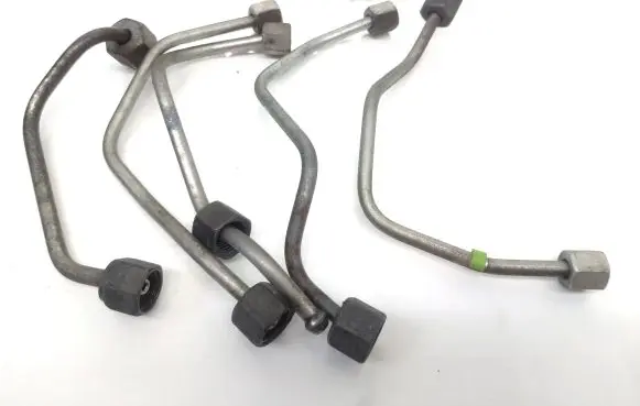 Citroen Berlingo Fuel injector supply line/pipe 