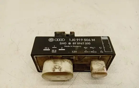 Seat Ibiza III (6L) Coolant fan relay 1J0919506M 898967000