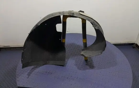 Hyundai i30 Front wheel arch liner splash guards 86813G4500