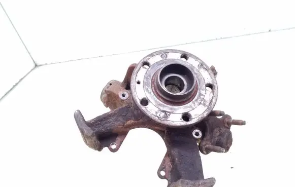 Audi A3 S3 A3 Sportback 8P Front wheel hub spindle knuckle
