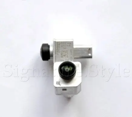 Reversing camera