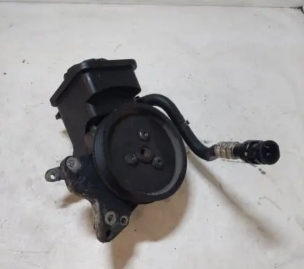 BMW X3 E83 Power steering pump 341380701