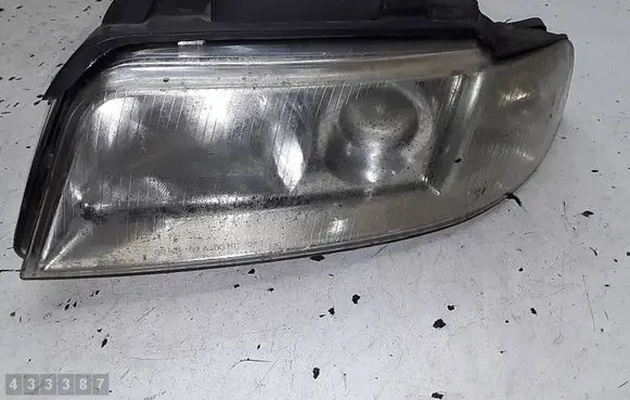 Audi A4 S4 B6 8E 8H Headlight/headlamp