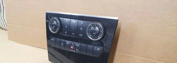 Mercedes-Benz ML W164 Climate control unit A2518204289 5HB96491420 A2518208489