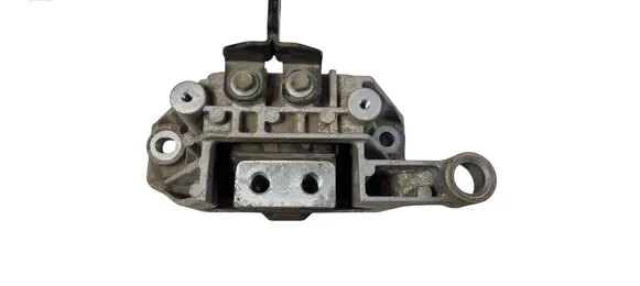 Chrysler Pacifica Gearbox mount P68237966AE P68237966 D034233417